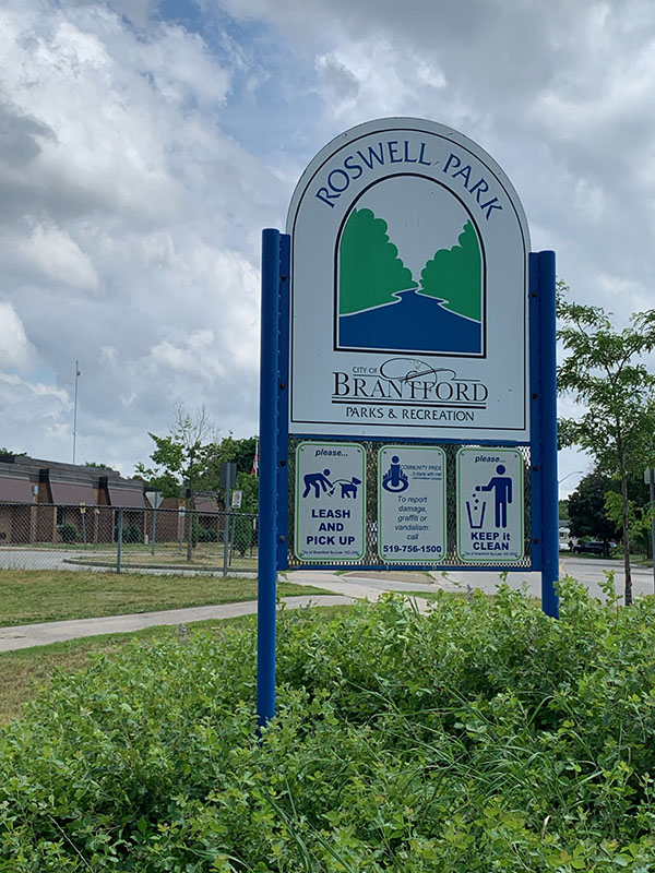 1 Roswell Sign.jpg